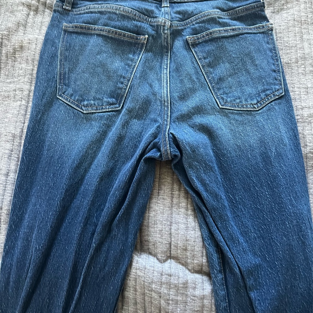 High Rise Flare Jeans - Picture 2 of 3